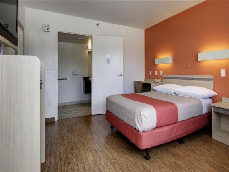 Park Inn By Radisson, برايتونز كروس المظهر الخارجي الصورة
